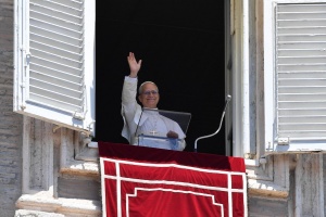 papież Leon na Regina caeli